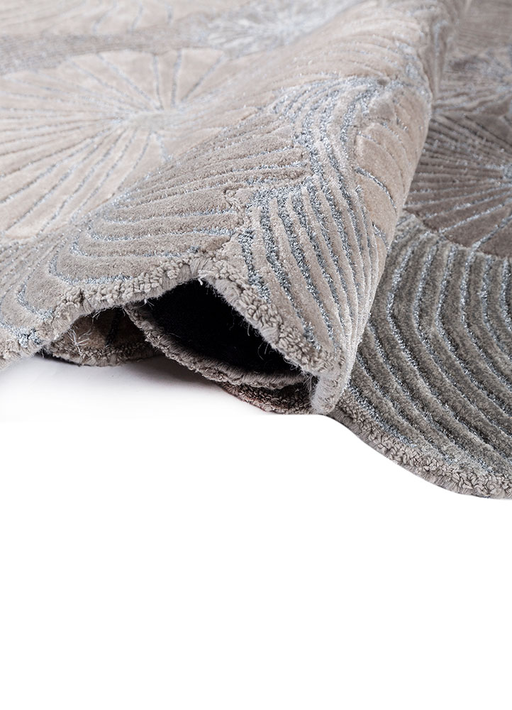 aurelia ivory wool and viscose hand tufted Rug - FloorShot