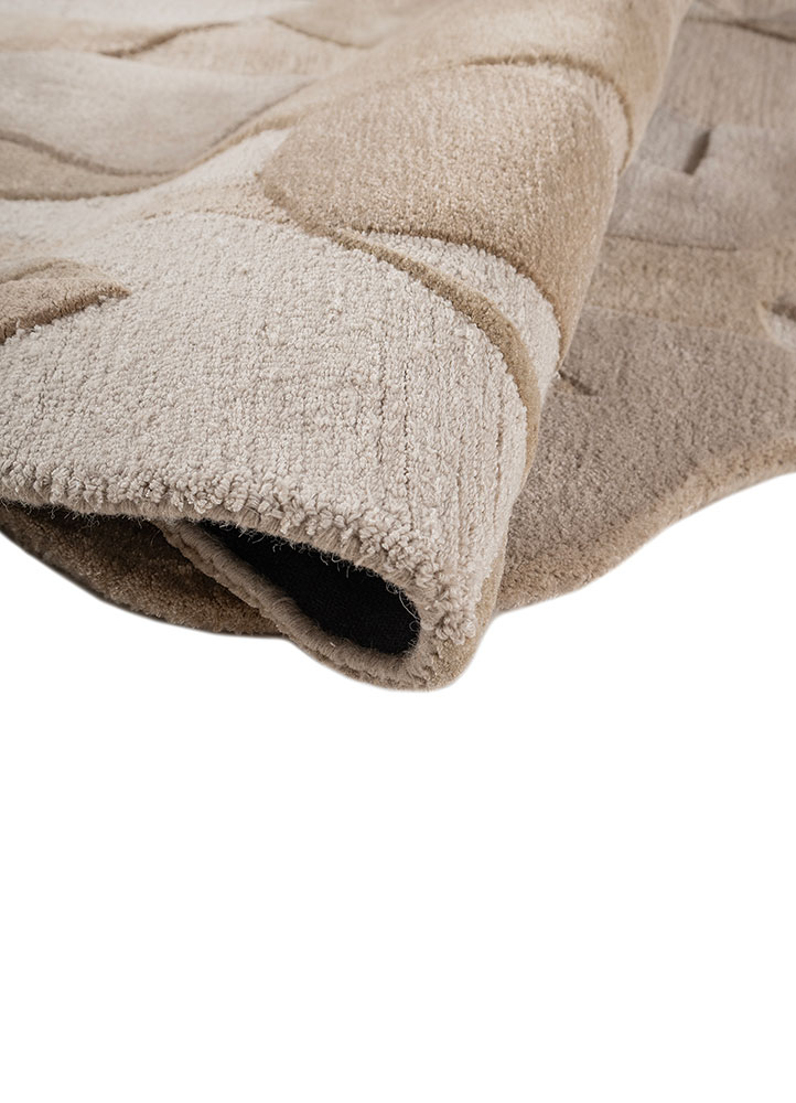 pathways ivory wool and viscose hand tufted Rug - FloorShot