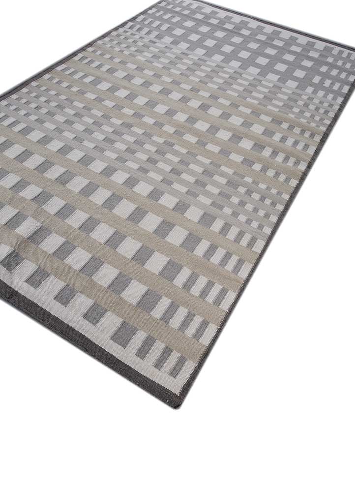 alhambra grey and black wool flat weaves Rug - FloorShot
