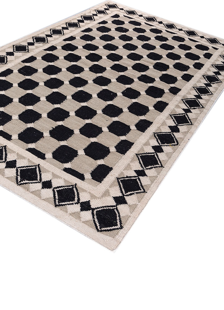alhambra grey and black wool flat weaves Rug - FloorShot