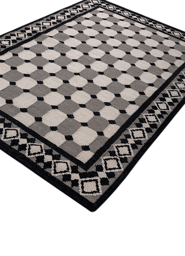 alhambra grey and black wool flat weaves Rug - FloorShot