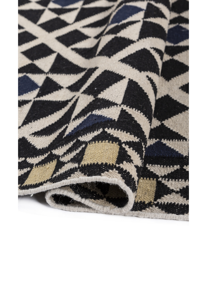 alhambra grey and black wool flat weaves Rug - FloorShot