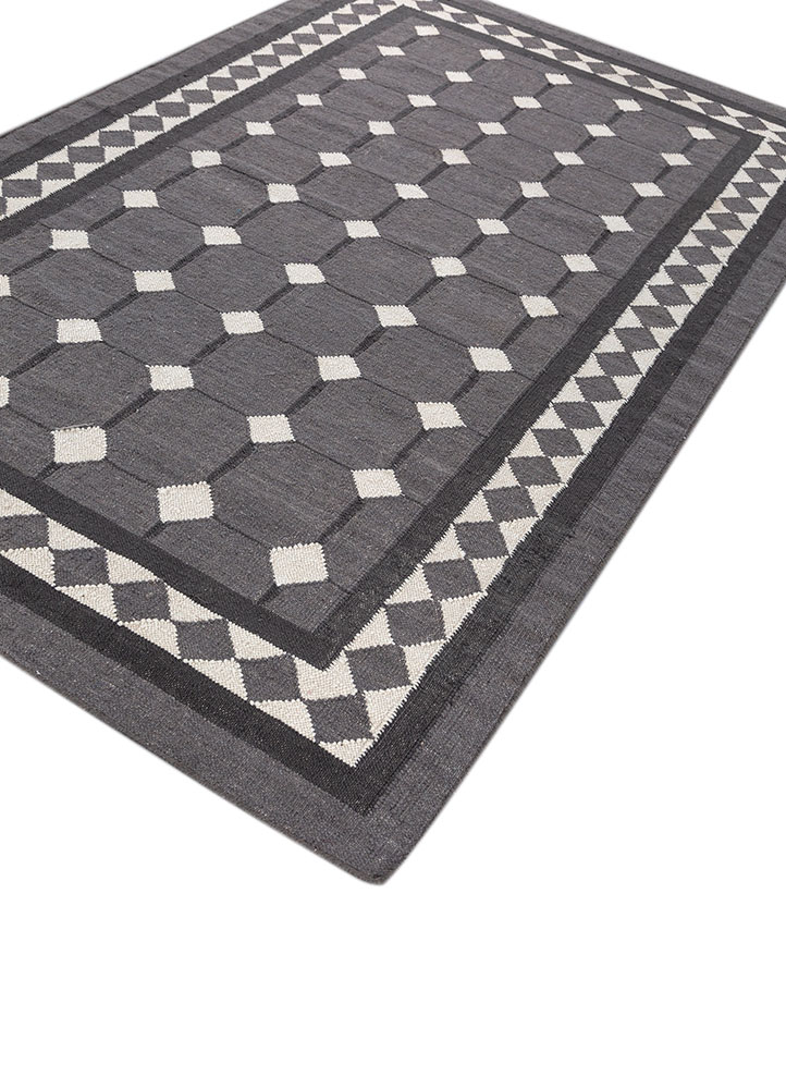 alhambra grey and black wool flat weaves Rug - FloorShot