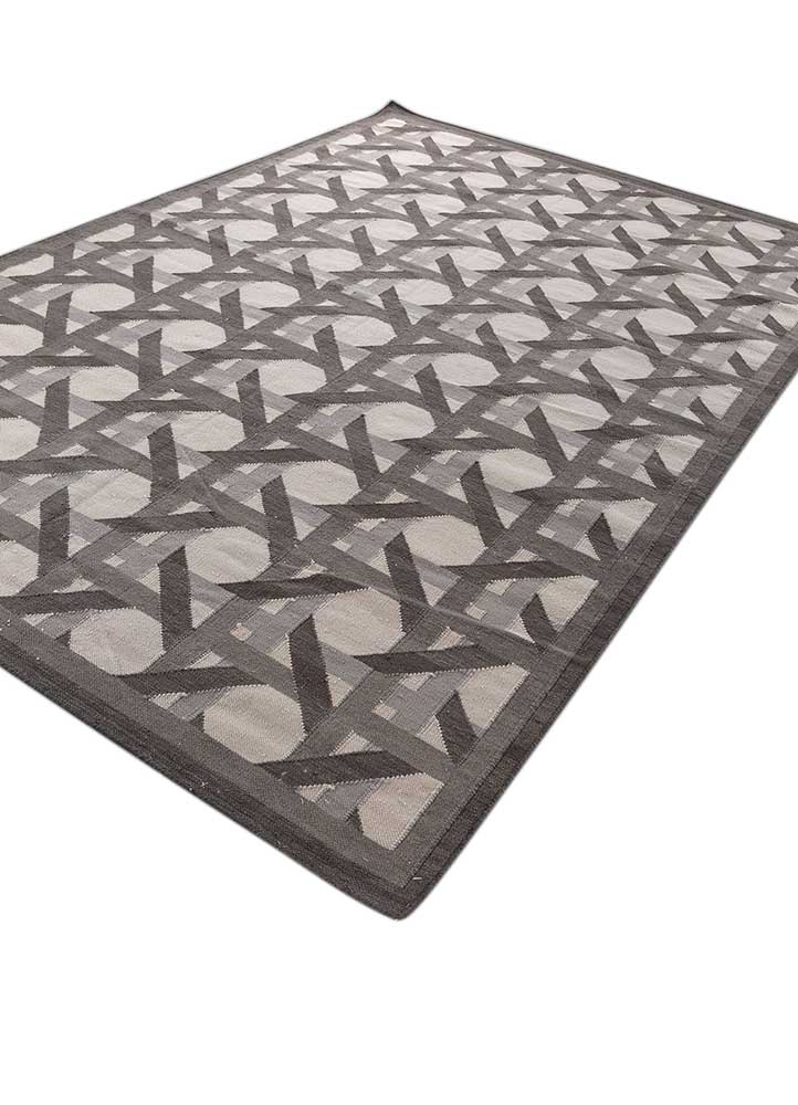 alhambra grey and black wool flat weaves Rug - FloorShot