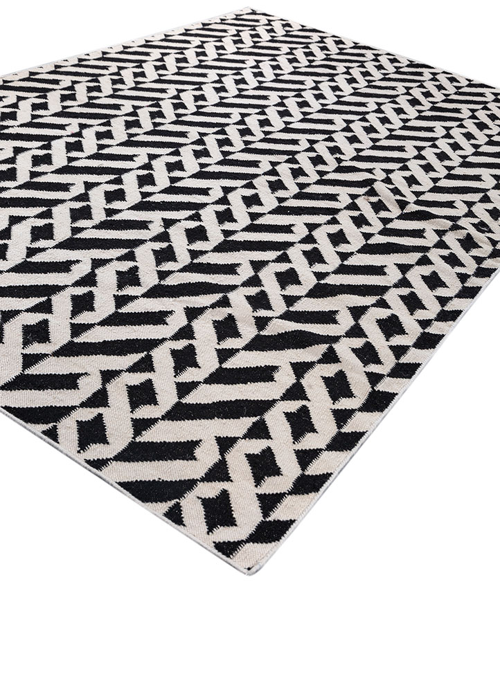alhambra grey and black wool flat weaves Rug - FloorShot