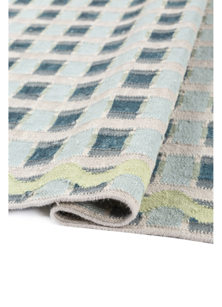 alhambra grey and black wool flat weaves Rug - FloorShot