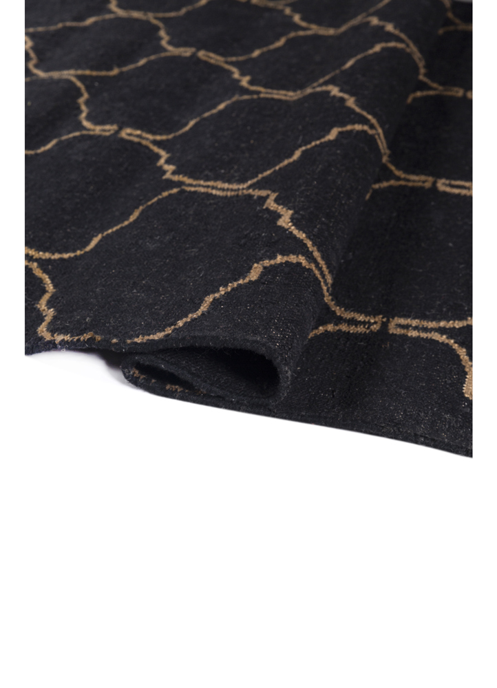 indusbar grey and black polyester flat weaves Rug - FloorShot