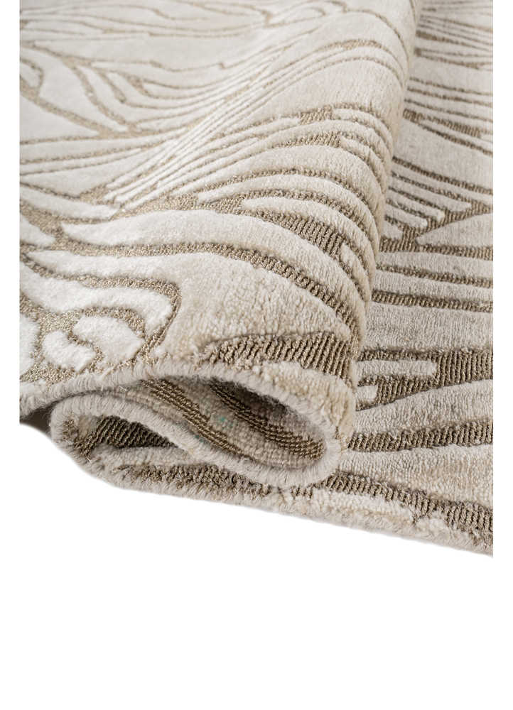 azalea ivory tencil and zari hand knotted Rug - FloorShot