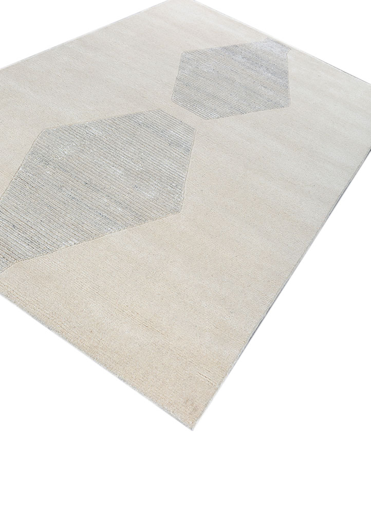 zuri ivory wool and bamboo silk hand knotted Rug - FloorShot