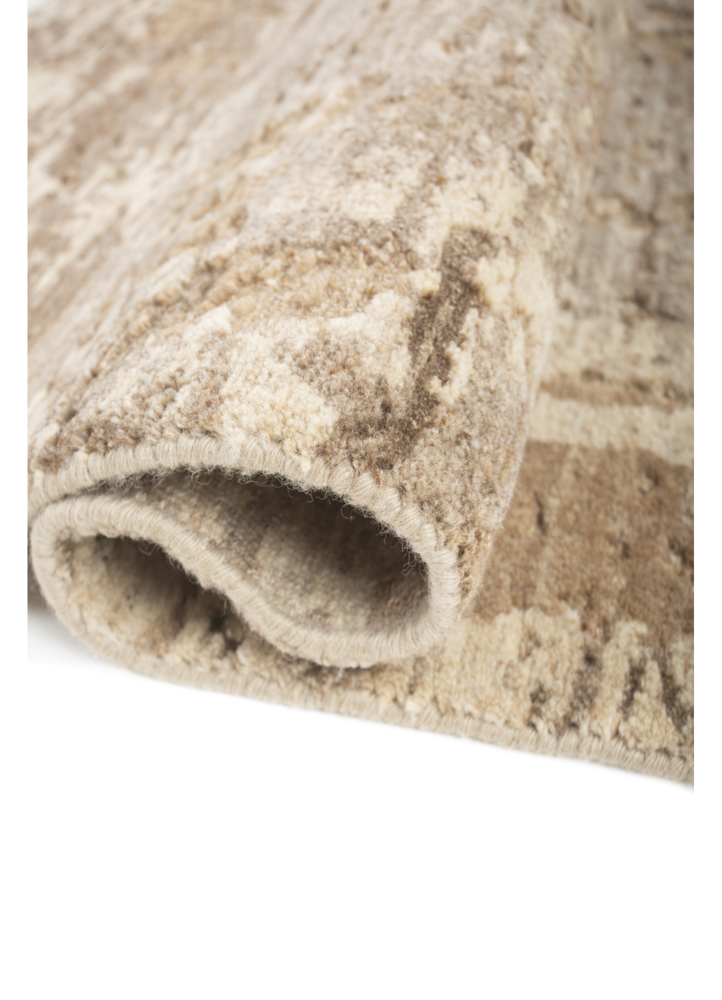 uvenuti beige and brown wool hand knotted Rug - FloorShot