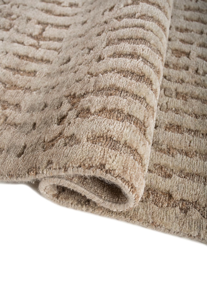 uvenuti ivory wool hand knotted Rug - FloorShot