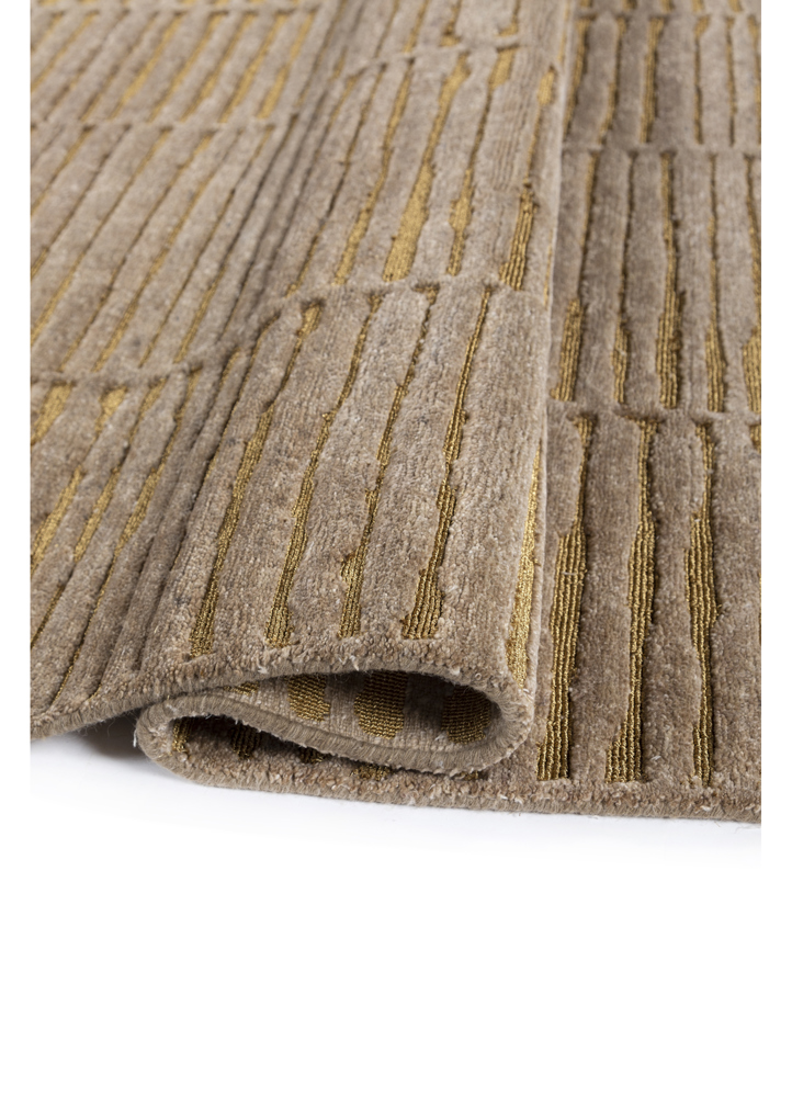 azalea beige and brown wool hand knotted Rug - FloorShot