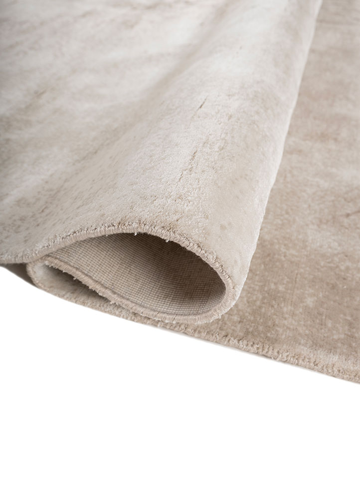 entropy ivory bamboo silk hand knotted Rug - FloorShot
