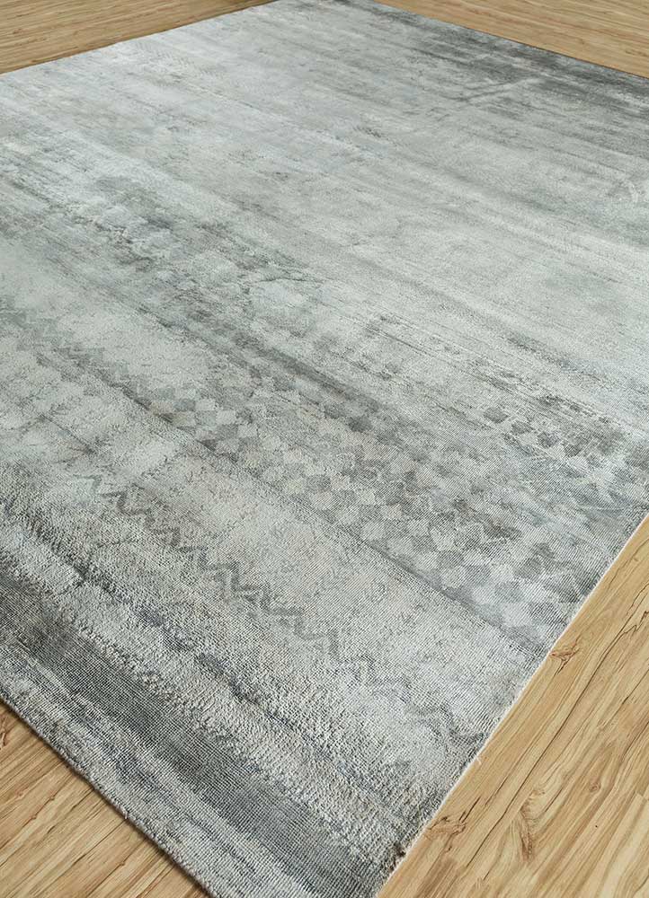gulmarg grey and black silk hand knotted Rug - FloorShot