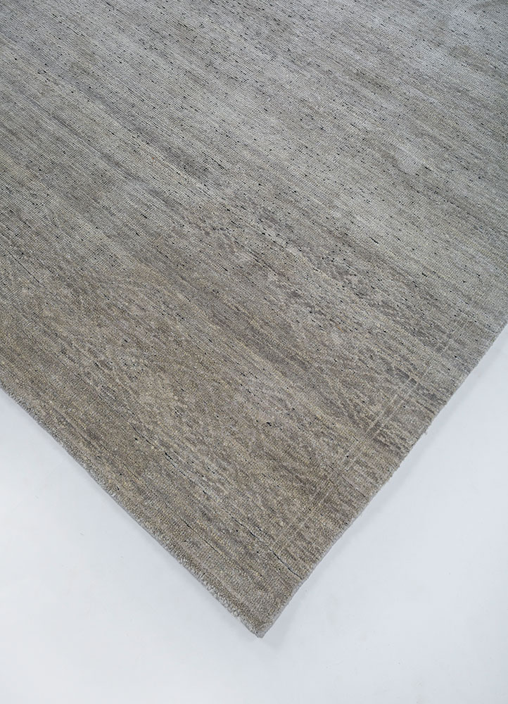 gulmarg grey and black silk hand knotted Rug - FloorShot
