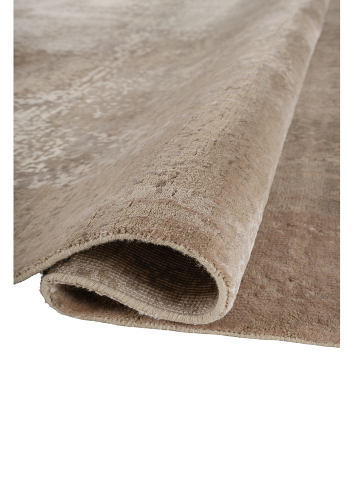 uvenuti ivory wool and bamboo silk hand knotted Rug - FloorShot