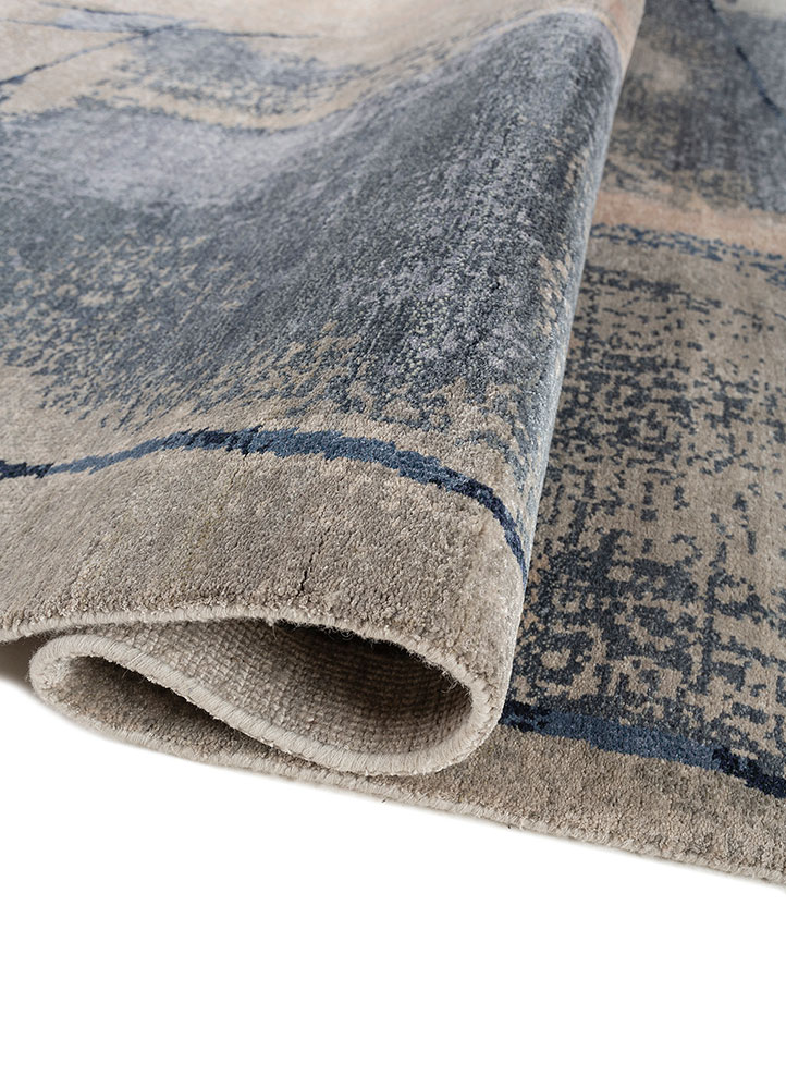 aprezo blue wool and bamboo silk hand knotted Rug - FloorShot