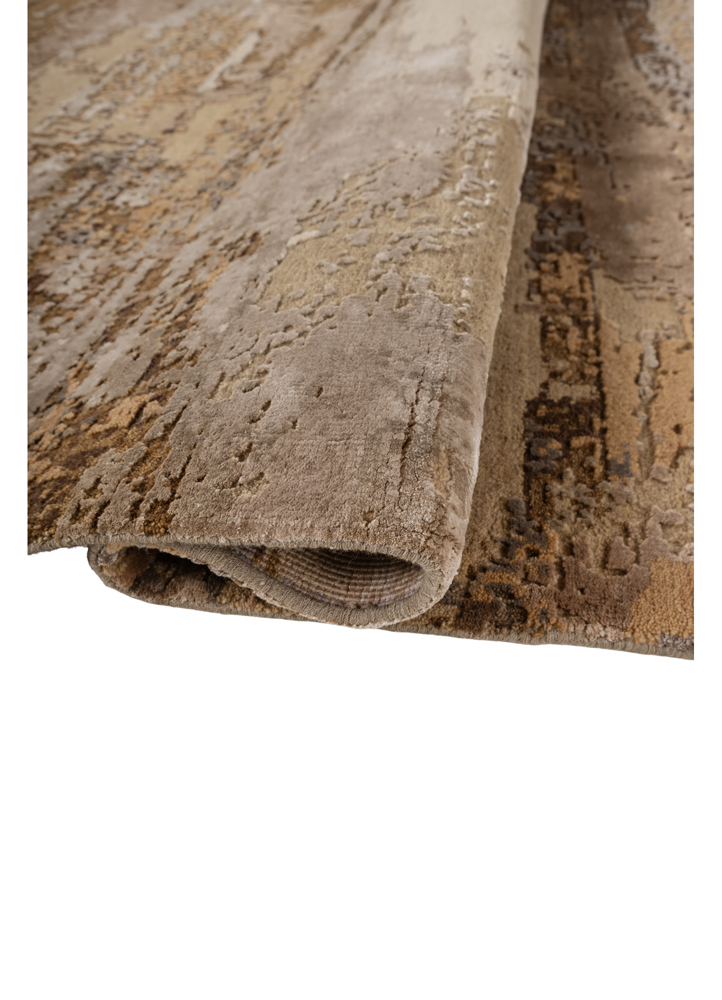 aprezo red and orange wool and bamboo silk hand knotted Rug - FloorShot