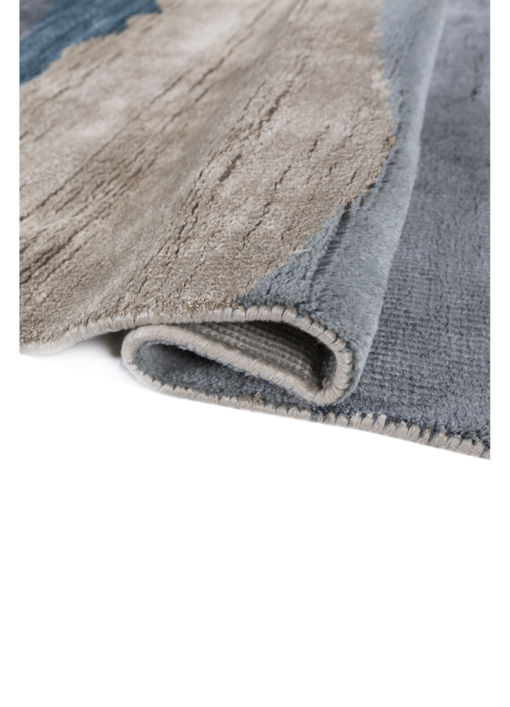 entropy ivory wool and bamboo silk hand knotted Rug - FloorShot