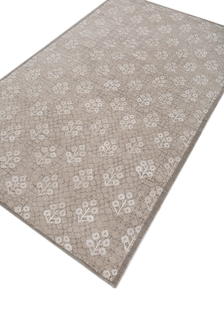 inde rose ivory wool and bamboo silk hand knotted Rug - FloorShot