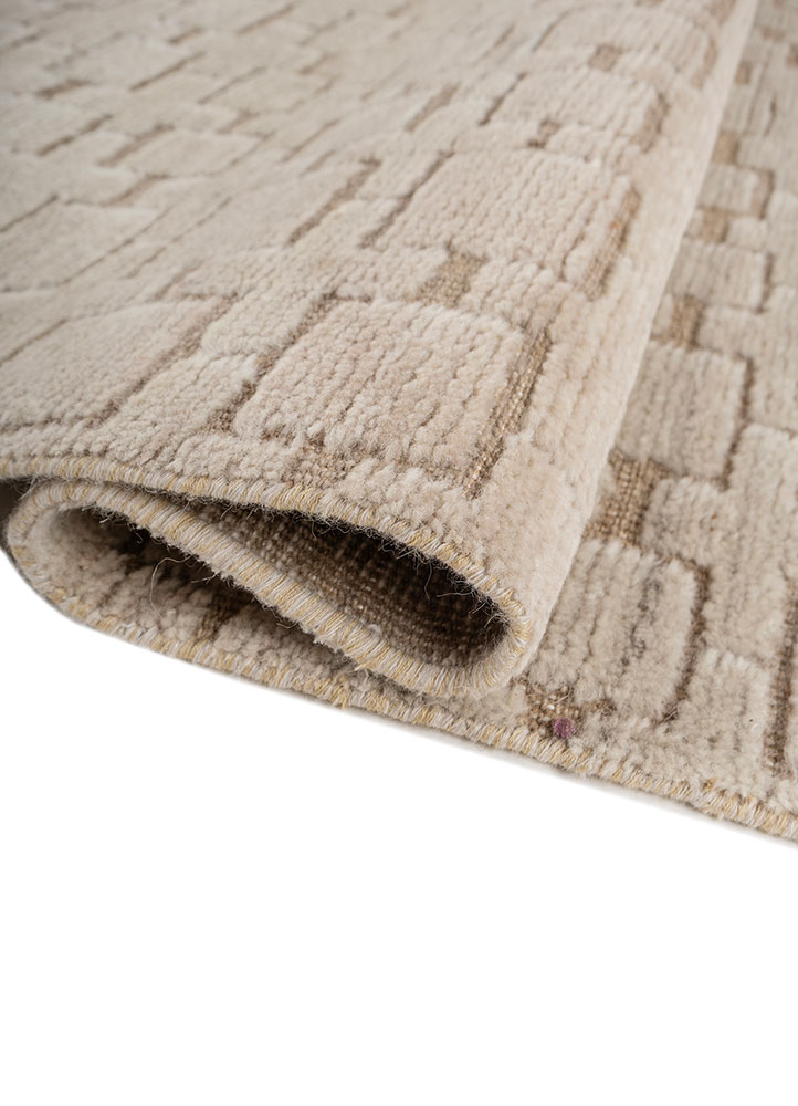 azalea gold wool hand knotted Rug - FloorShot