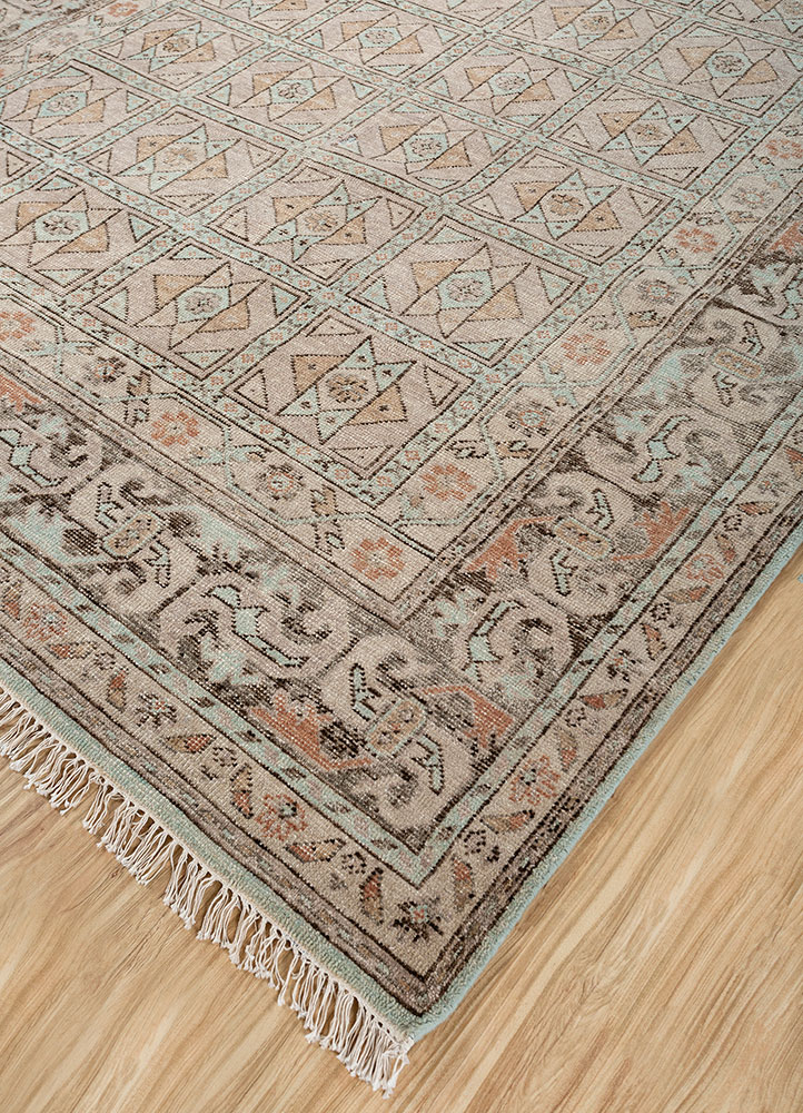 savana pink and purple wool hand knotted Rug - FloorShot