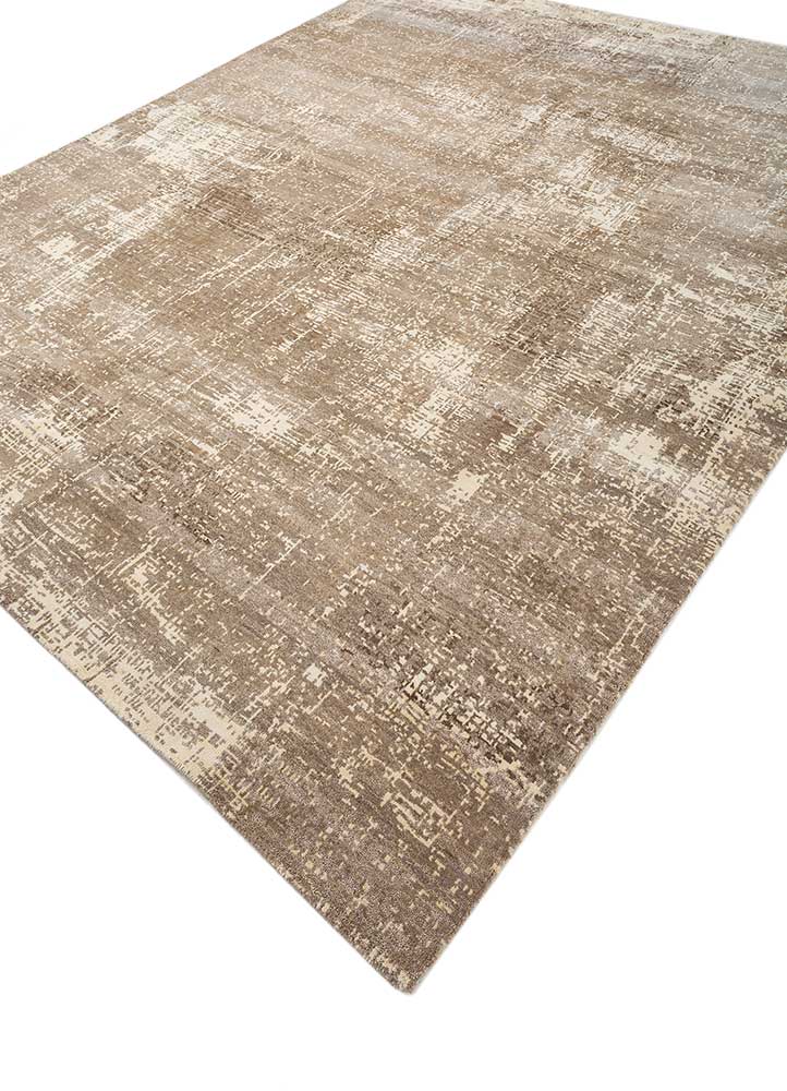 uvenuti beige and brown wool hand knotted Rug - FloorShot