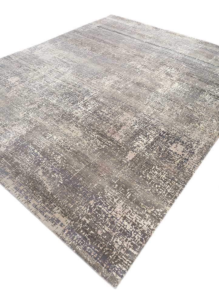 uvenuti grey and black wool hand knotted Rug - FloorShot