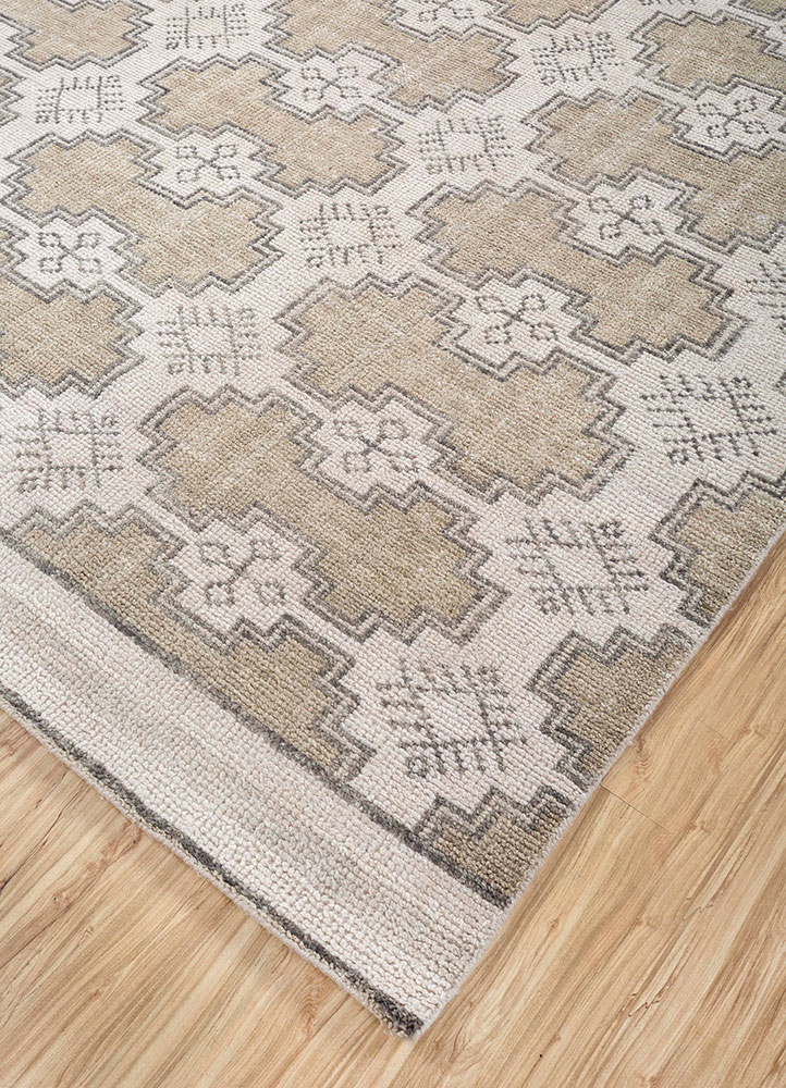 erbe ivory wool hand knotted Rug - FloorShot