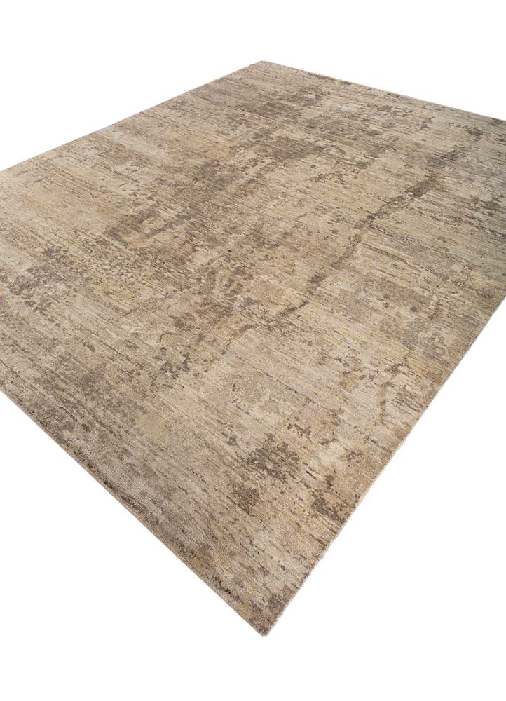 uvenuti ivory wool hand knotted Rug - FloorShot