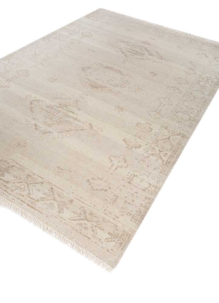 erbe ivory wool hand knotted Rug - FloorShot