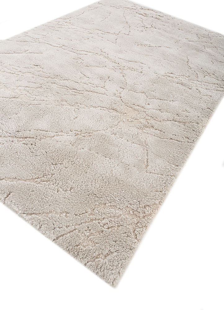 zuri grey and black wool hand knotted Rug - FloorShot