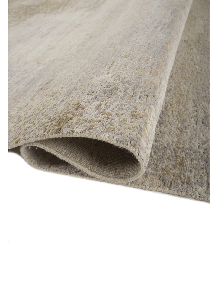 entropy ivory wool and silk hand knotted Rug - FloorShot