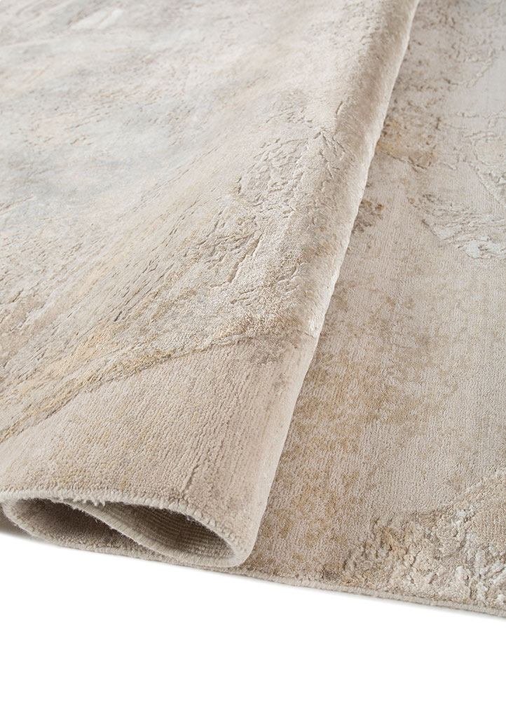 entropy ivory wool and silk hand knotted Rug - FloorShot