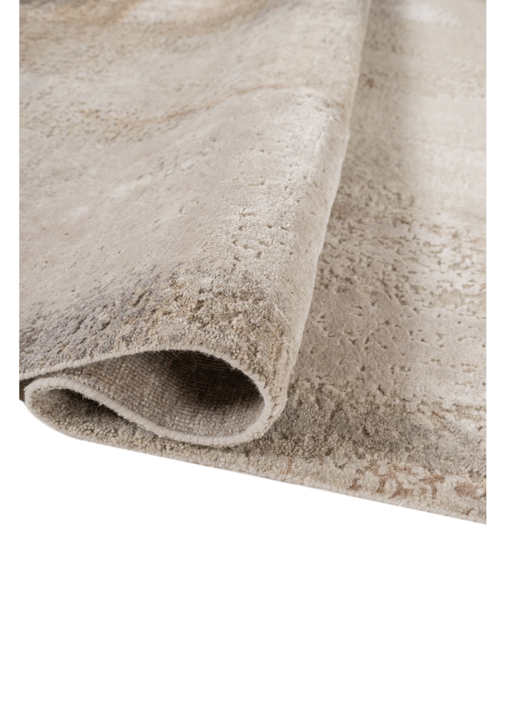 aprezo ivory wool and bamboo silk hand knotted Rug - FloorShot