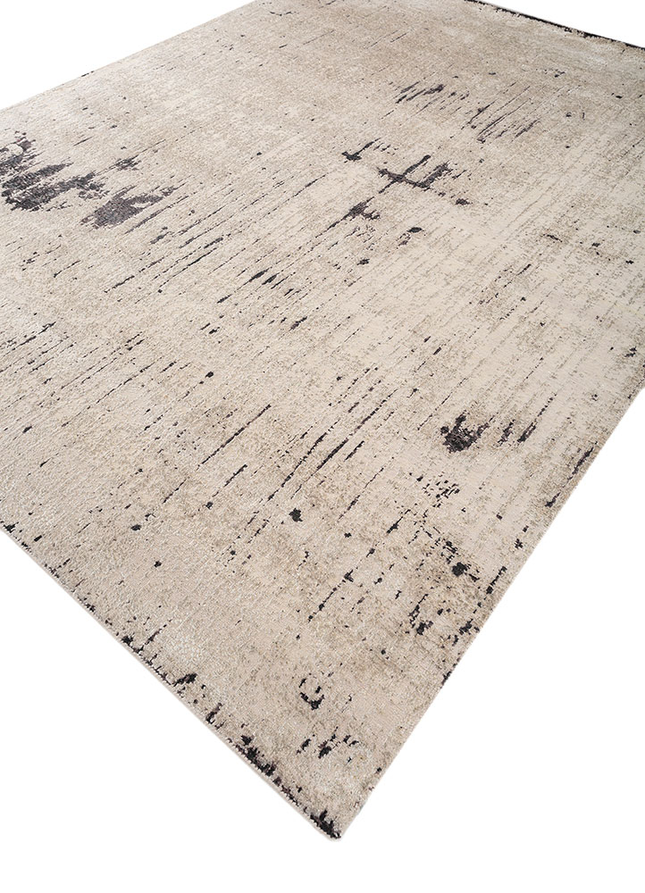 entropy ivory wool and silk hand knotted Rug - FloorShot