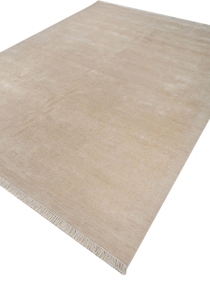 entropy ivory wool and silk hand knotted Rug - FloorShot