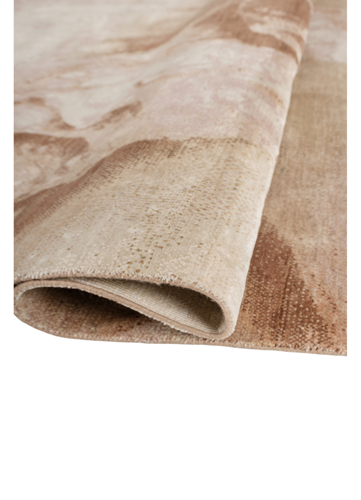entropy ivory wool and silk hand knotted Rug - FloorShot