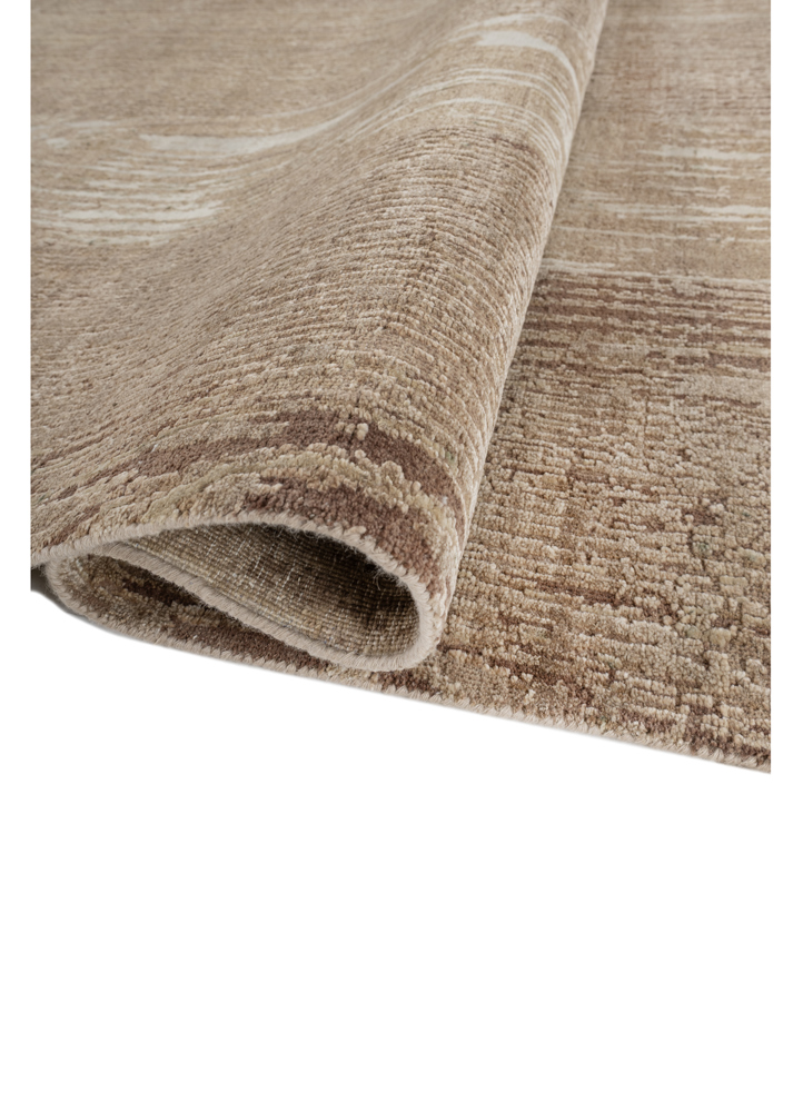 entropy ivory wool and silk hand knotted Rug - FloorShot