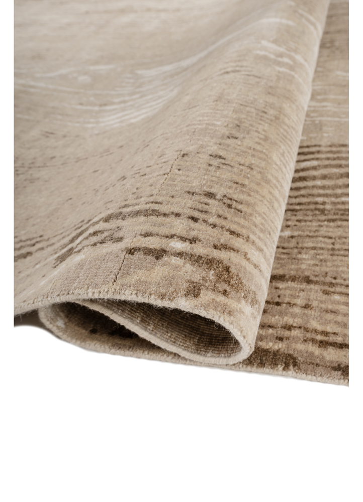 entropy ivory wool and silk hand knotted Rug - FloorShot