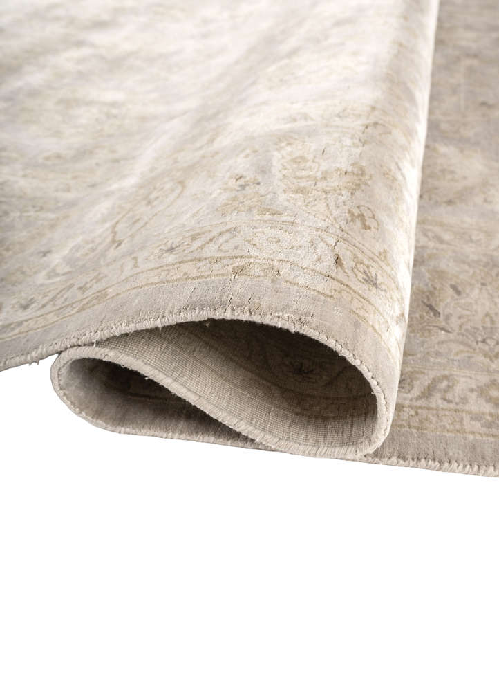 gulmarg grey and black silk hand knotted Rug - FloorShot