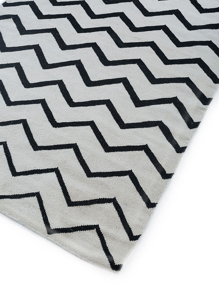 indusbar grey and black wool flat weaves Rug - FloorShot