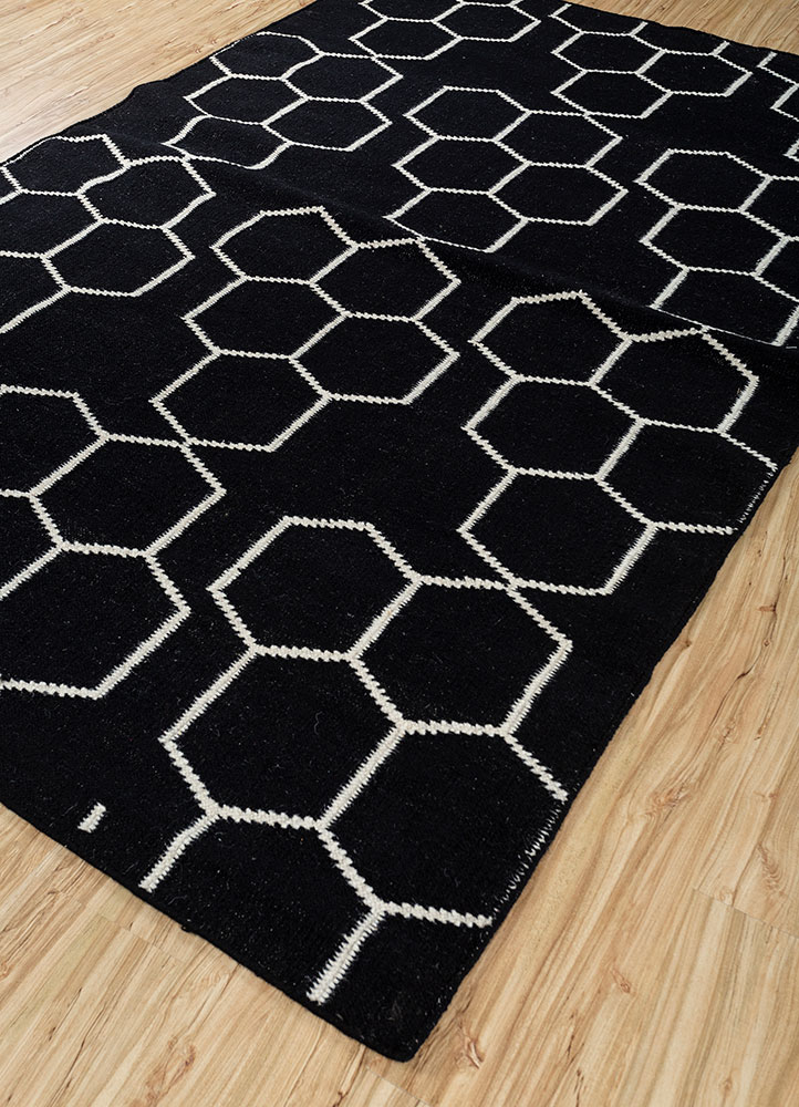 indusbar grey and black wool flat weaves Rug - FloorShot