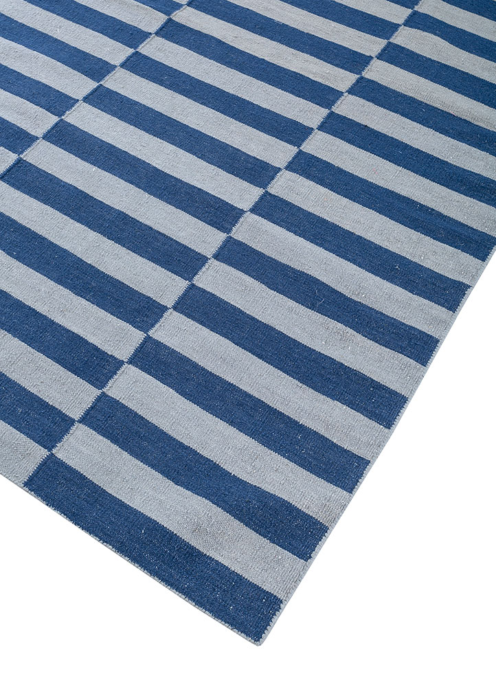 alhambra blue wool flat weaves Rug - FloorShot