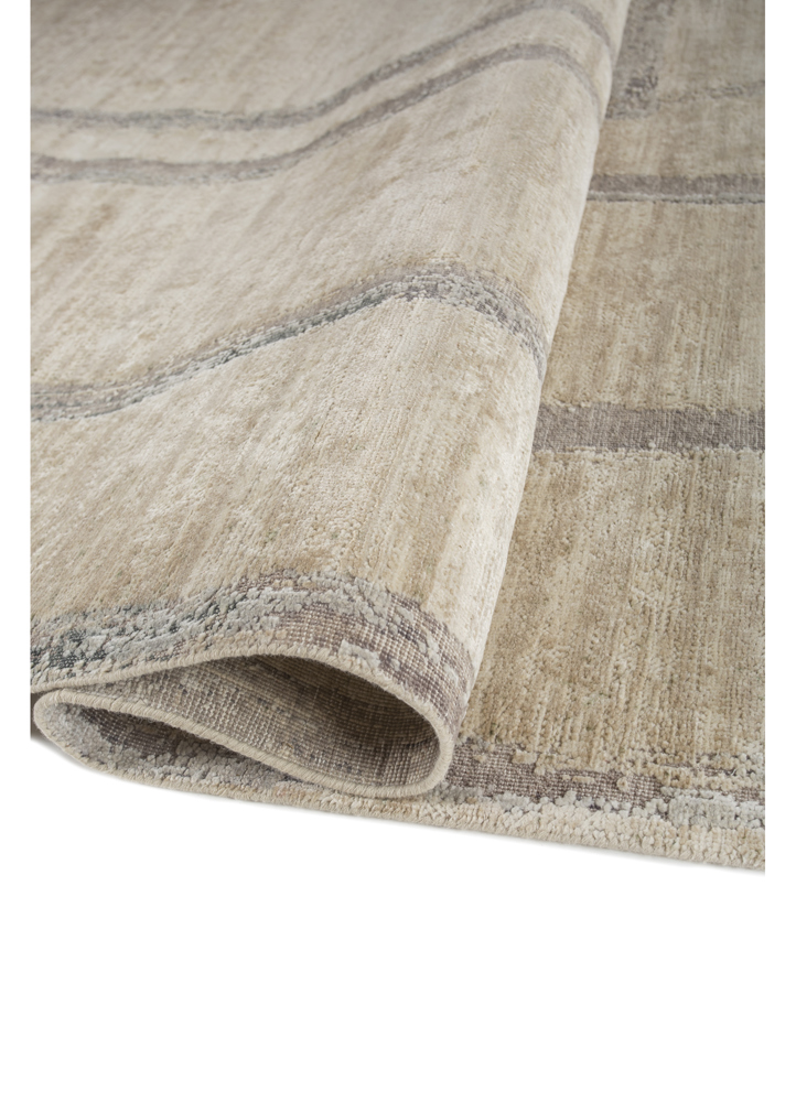 entropy ivory wool and silk hand knotted Rug - FloorShot