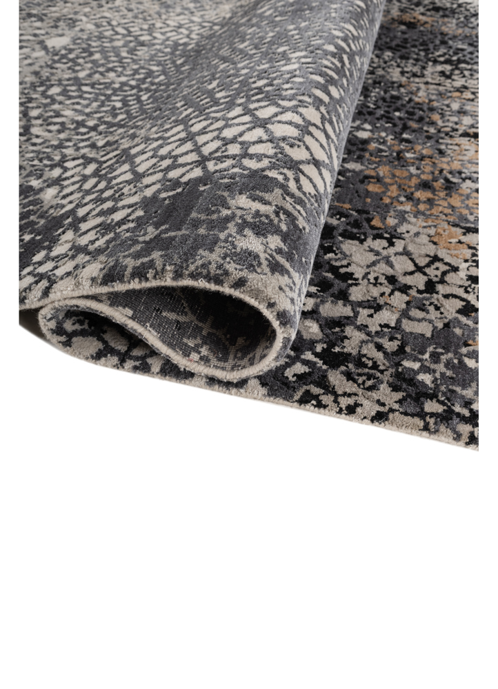 tattvam ivory wool and silk hand knotted Rug - FloorShot