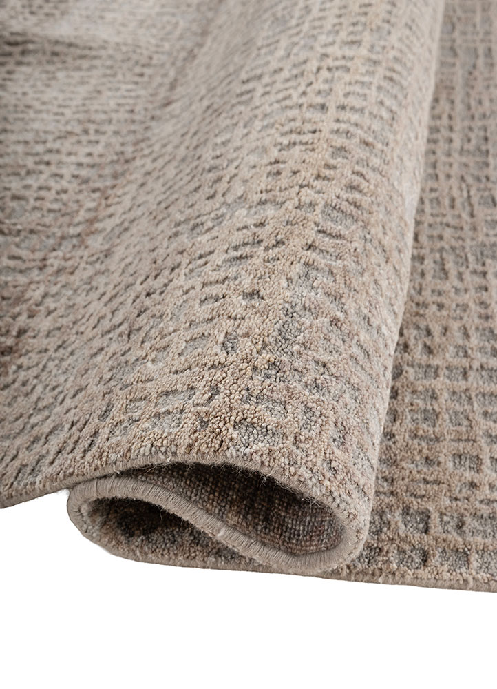 aprezo grey and black wool and silk hand knotted Rug - FloorShot