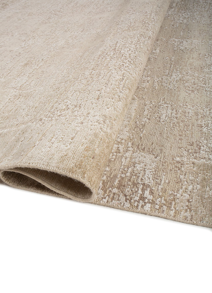entropy ivory wool and silk hand knotted Rug - FloorShot