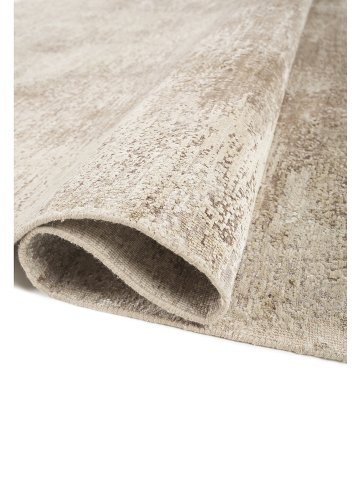 entropy ivory wool and silk hand knotted Rug - FloorShot