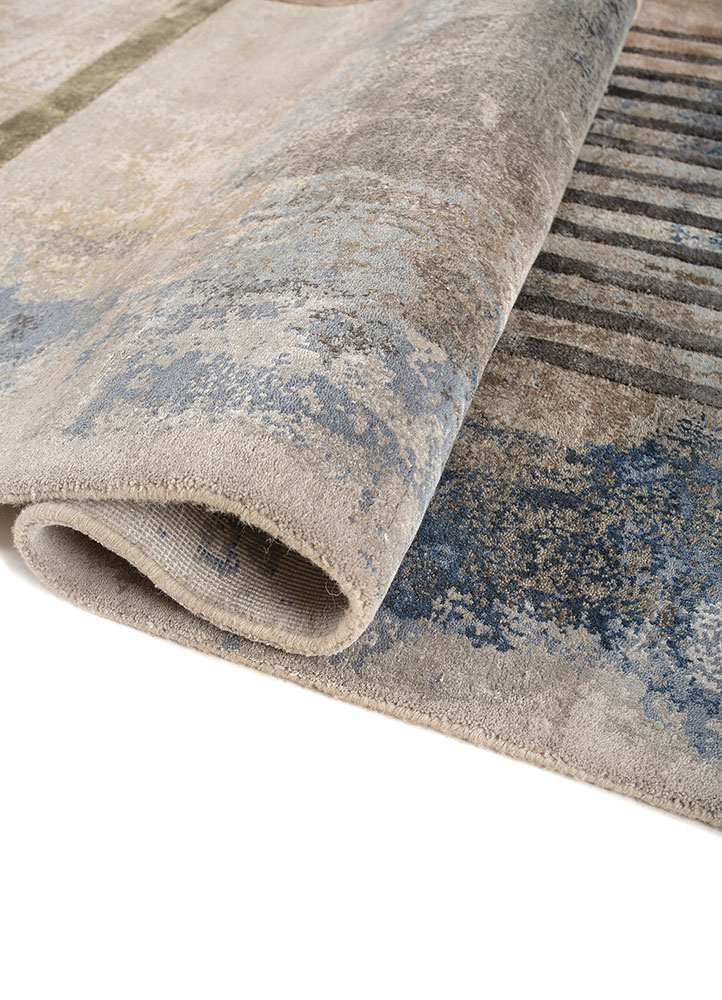aakar by kavi grey and black wool and bamboo silk hand knotted Rug - FloorShot